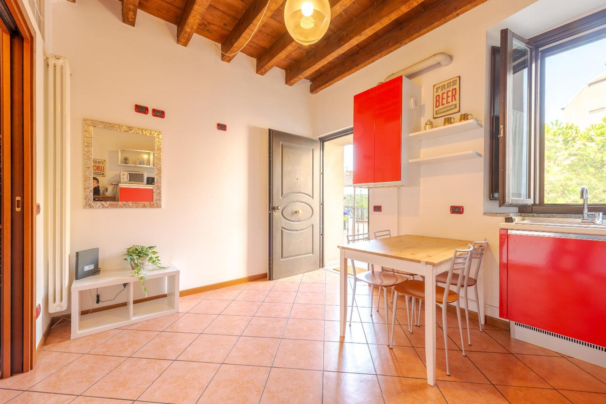 Guest Planet - Rosso Milano Apartment - Navigli Area Exterior foto