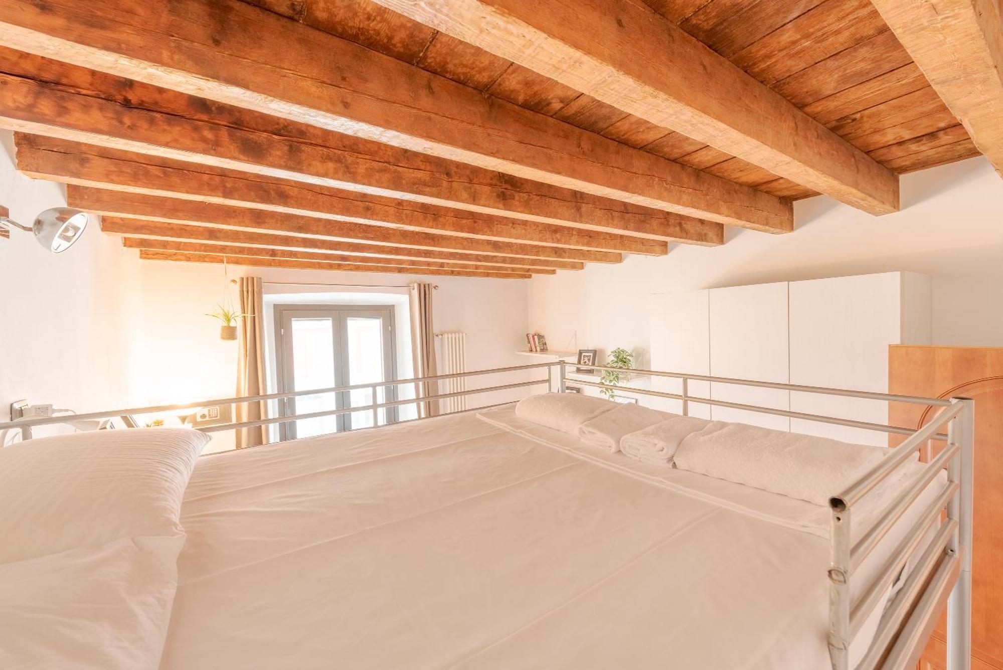 Guest Planet - Rosso Milano Apartment - Navigli Area Exterior foto
